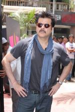 Anil Kapoor with the cast of Shootout At Wadala at the launch of gym calles Red Gym in khar on 1st May 2012 (21).JPG